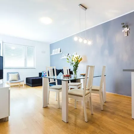 Glow Apartment *