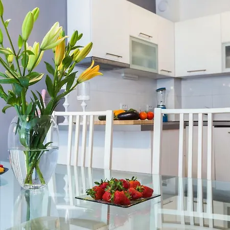 Glow Apartment *